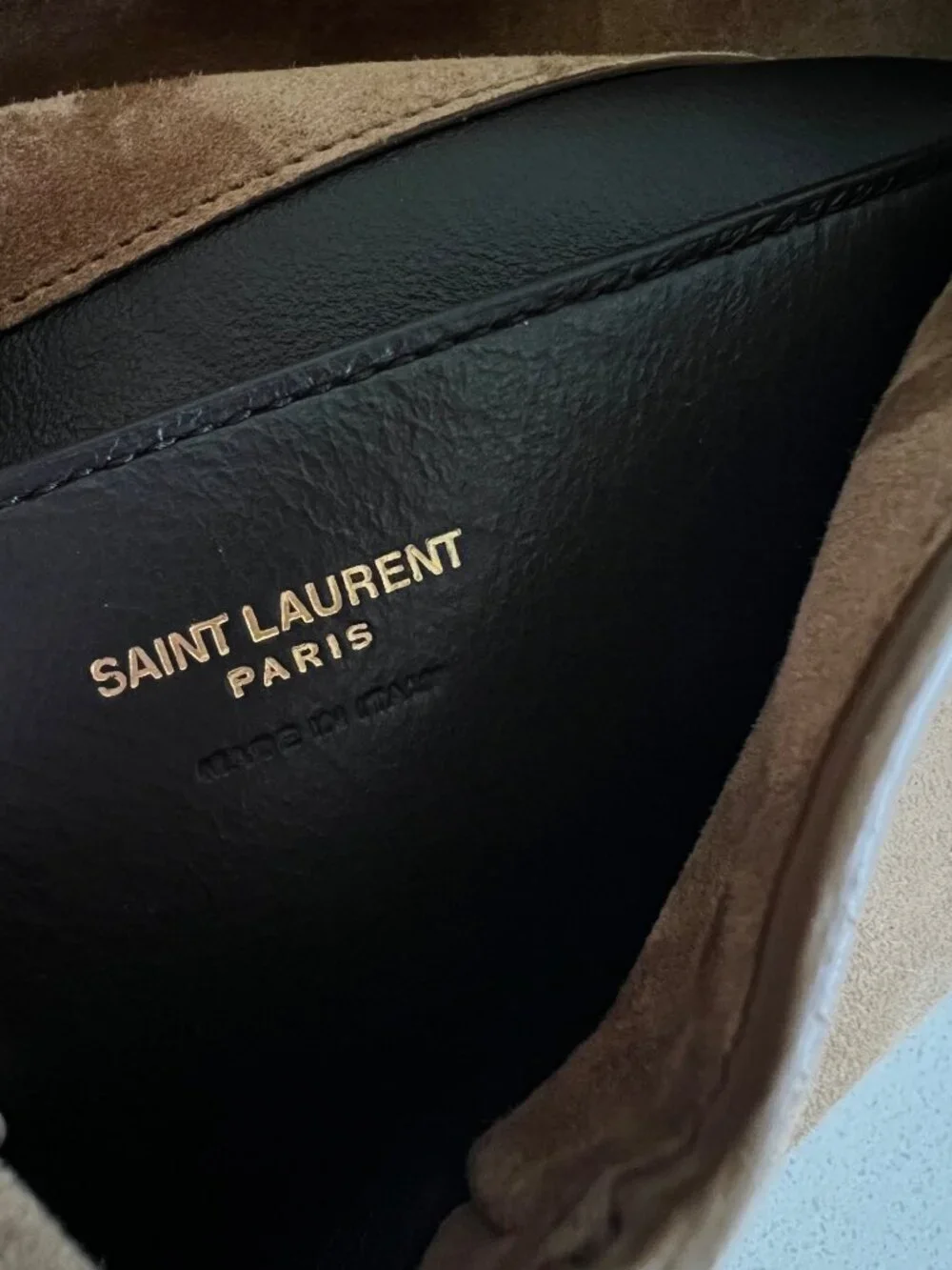 Saint Laurent Cassandre Large Envelope Pouch in Suede - Picture 13 of 15